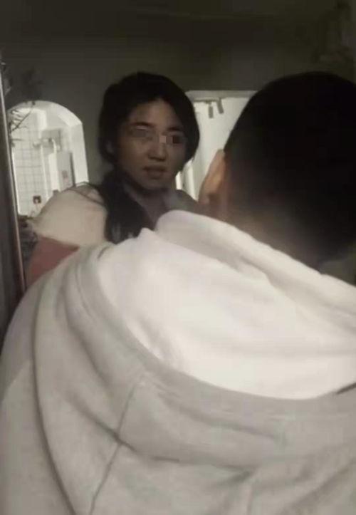 明星吃瓜被爆料群殴视频,娱乐圈暴力事件引发热议 第3张 明星吃瓜被爆料群殴视频,娱乐圈暴力事件引发热议 第3张